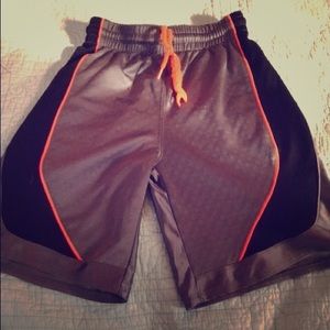 Childrens place athletic shorts 5/6